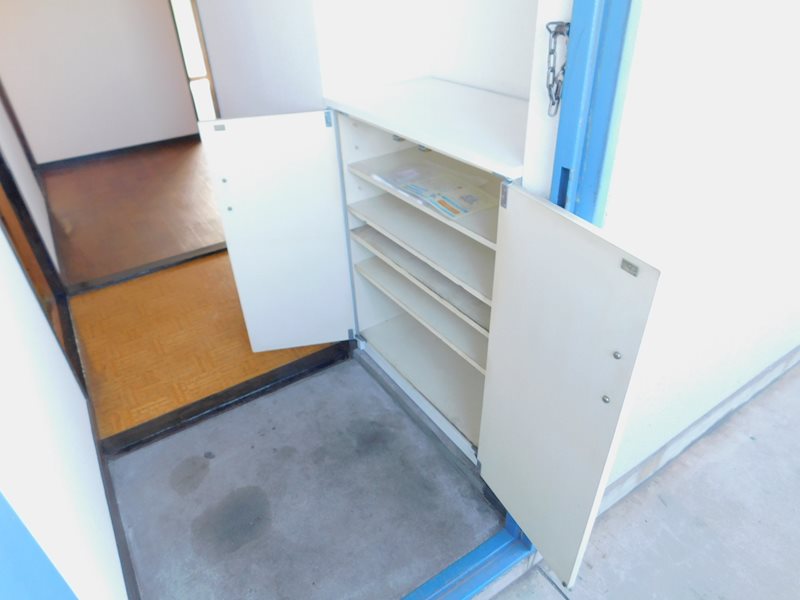 第３井川ビル 玄関