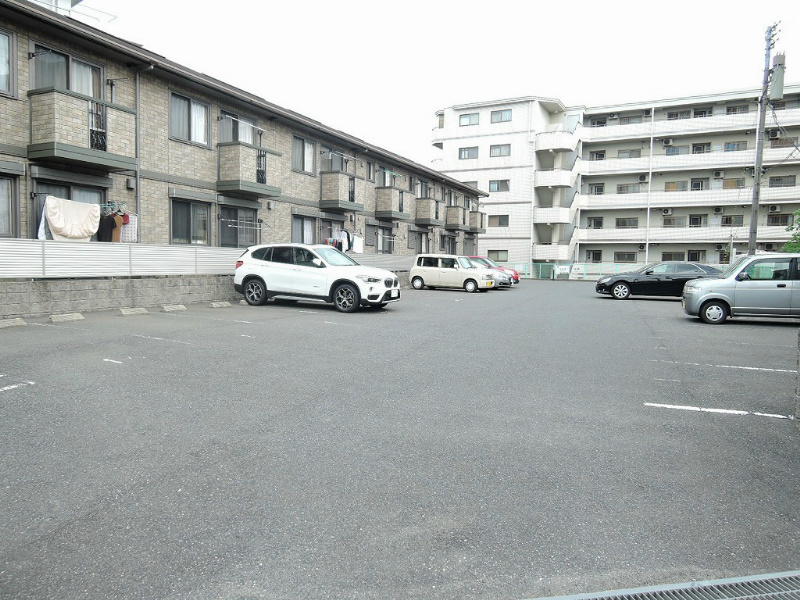 オーク上富野 駐車場