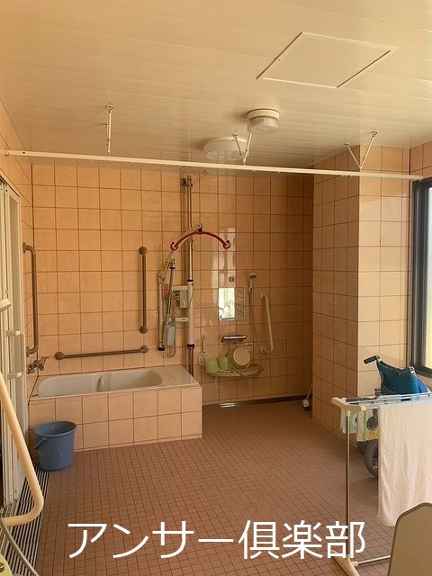 中本町商店街ビル3F バス・シャワールーム