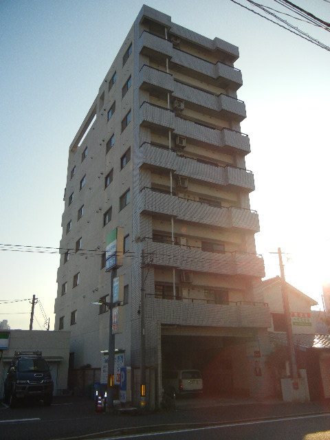 ジュネス三萩野 外観