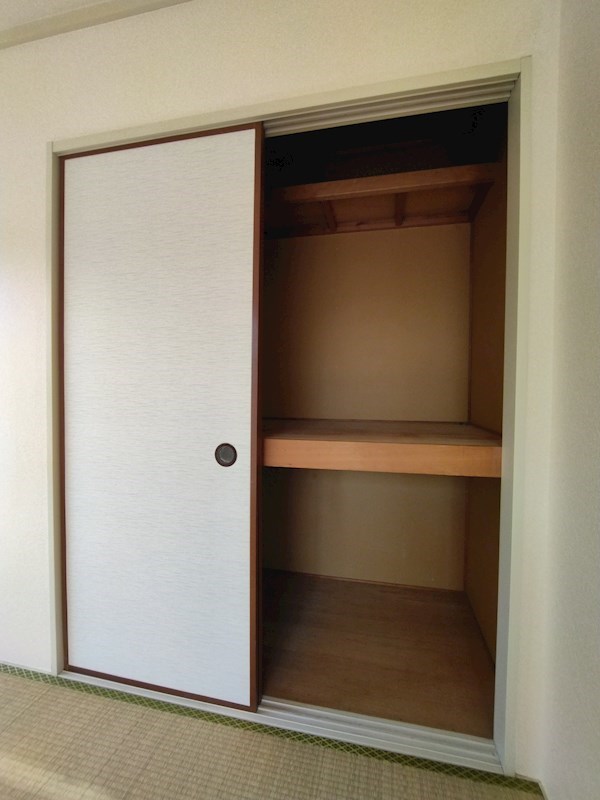 パークハイツ南王子F 収納