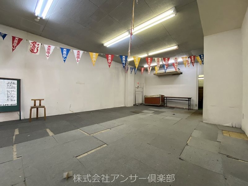 中本町2番テナント リビング