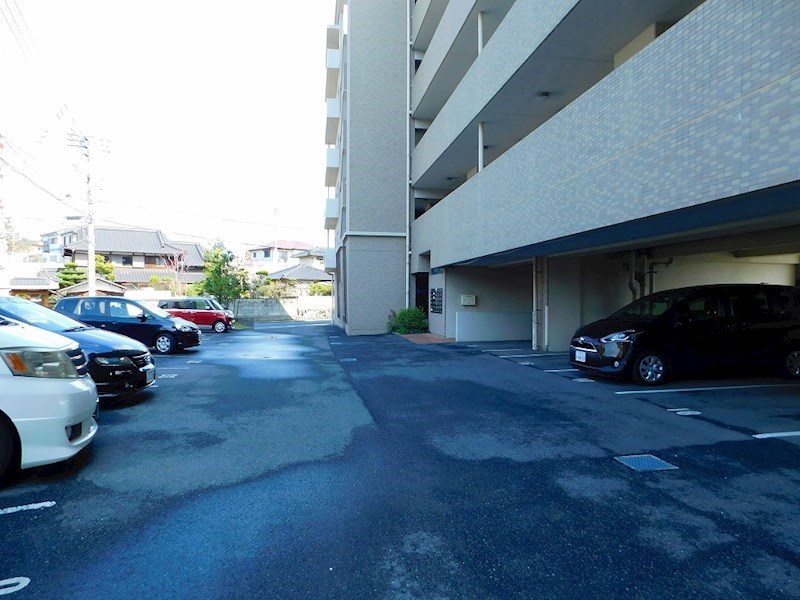 Olive1 駐車場