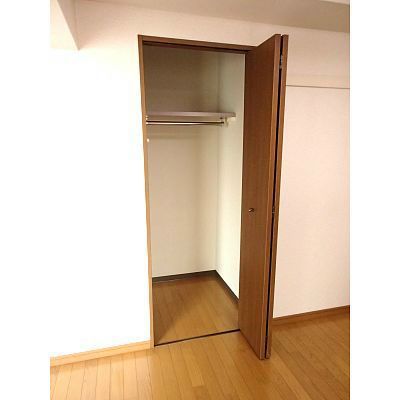 オールセインツ 収納