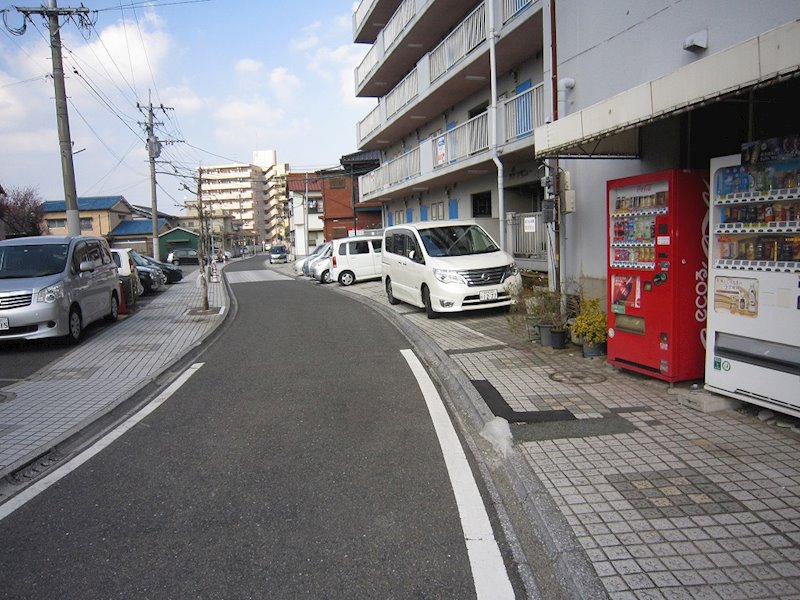 サンアベニュー 駐車場