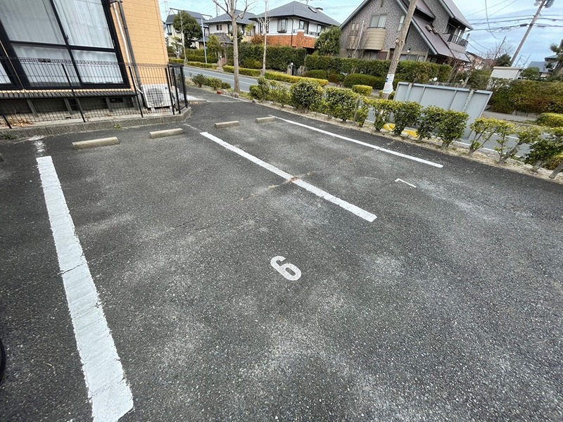 ヴァンヴェール青葉台ⅡA棟 駐車場