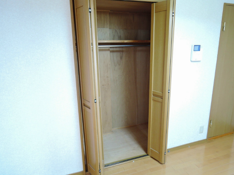 ギャラン光貞 収納