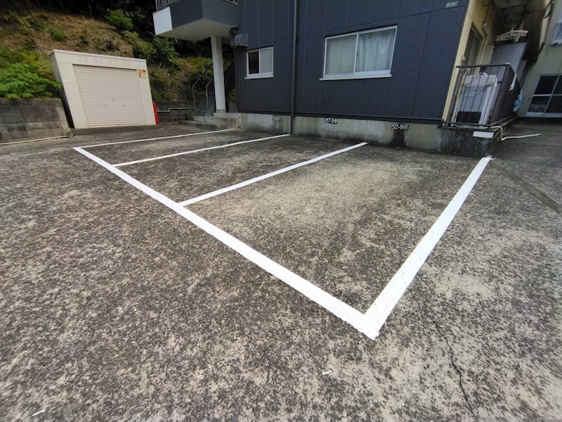 第一天野ハイツ 駐車場