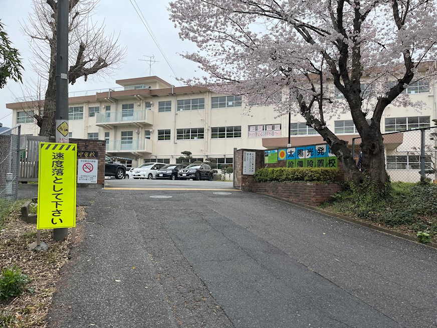 D－HOUSE　A棟 北九州市立香月中学校