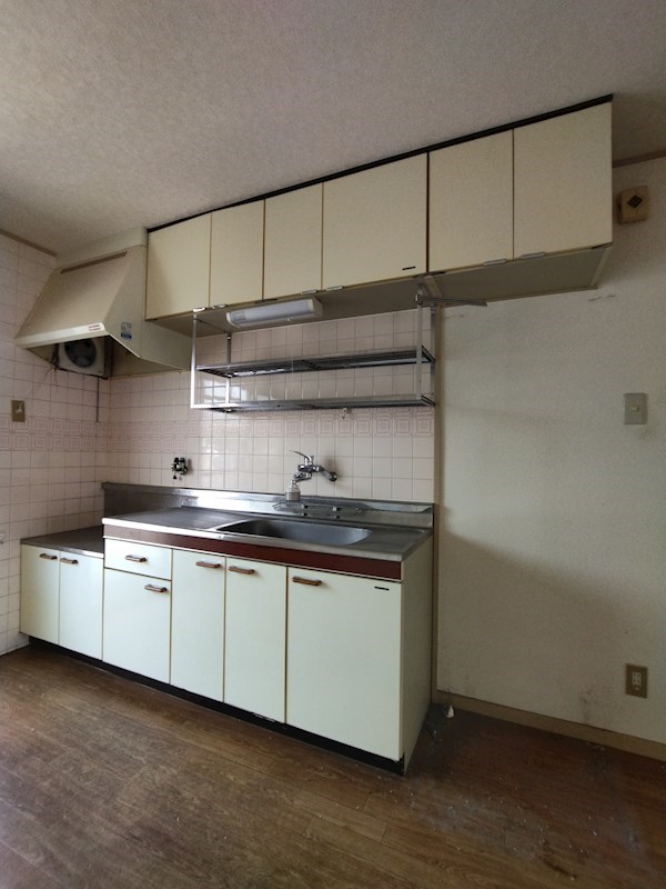 エメラルドタウン本城F棟 キッチン