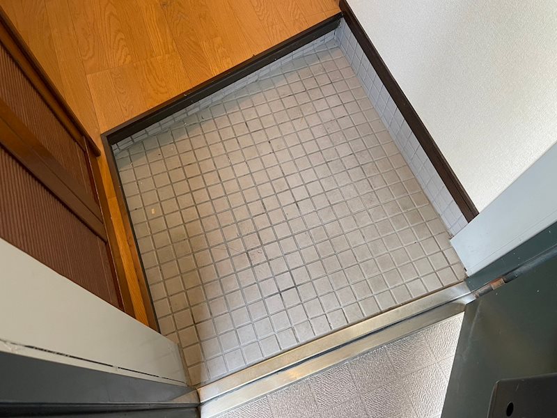 サンシティ小石 玄関