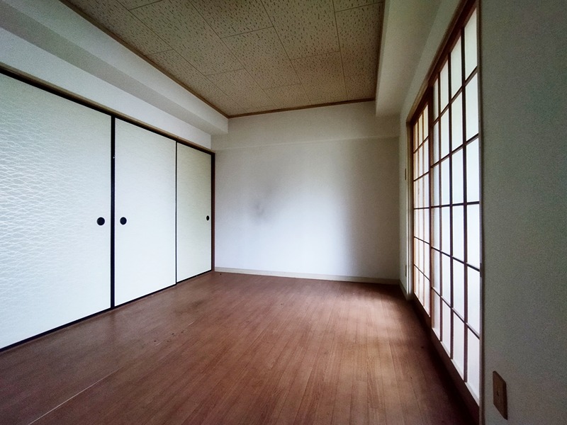 八千代葉山ビル ベッドルーム