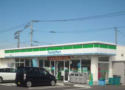シャン　ヴェール ﾌｧﾐﾘｰﾏｰﾄ 八幡学研台店