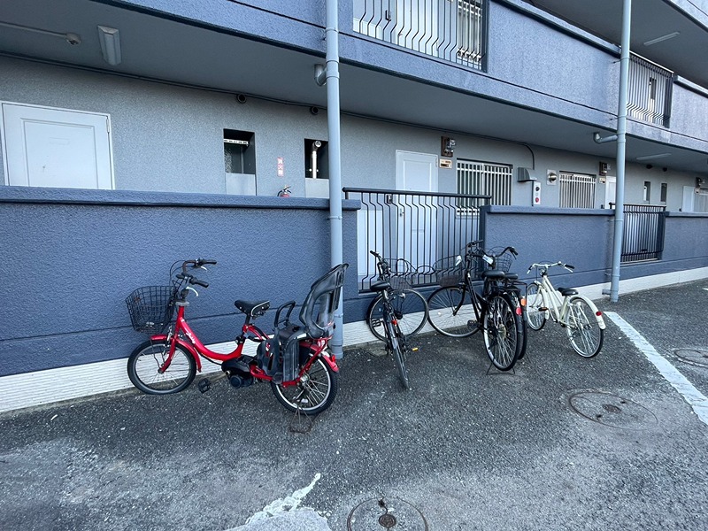 第二白石ビル 駐車場