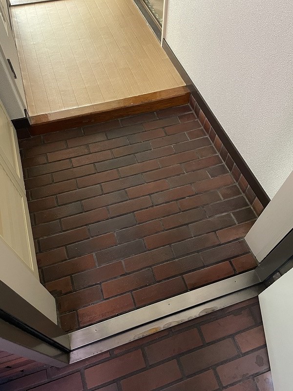 コーポランド桃園 玄関