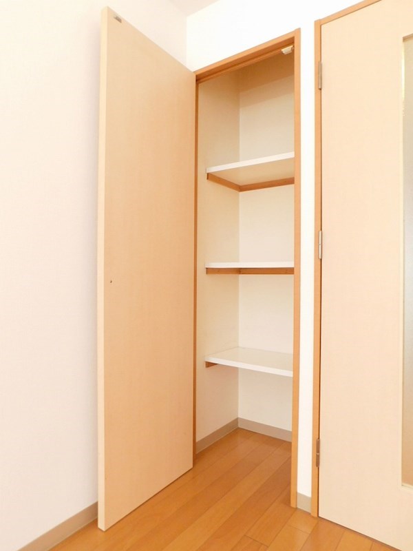 堺町センタービル 収納