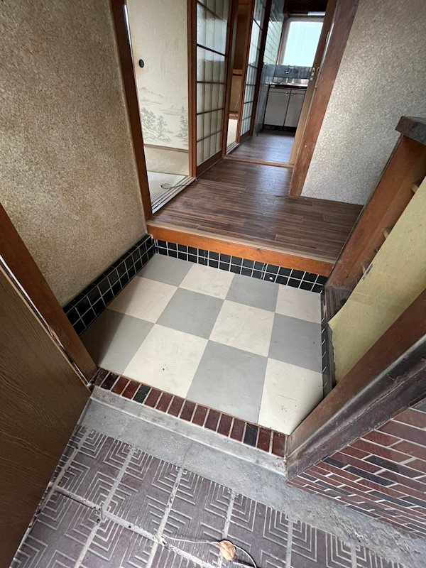 牧山二丁目貸家 玄関