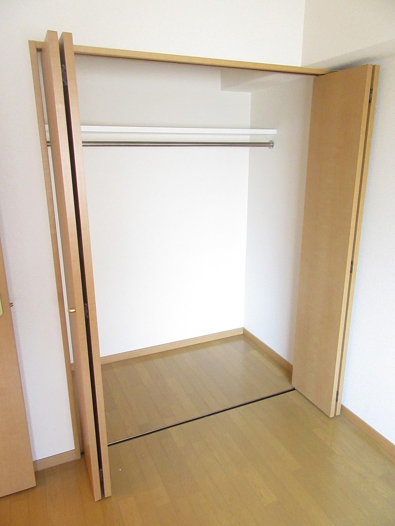 ニューシティアパートメンツ南小倉I 収納