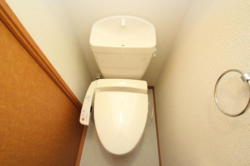 レオネクスト日明 寒い日もあったか～、温水洗浄便座付き！