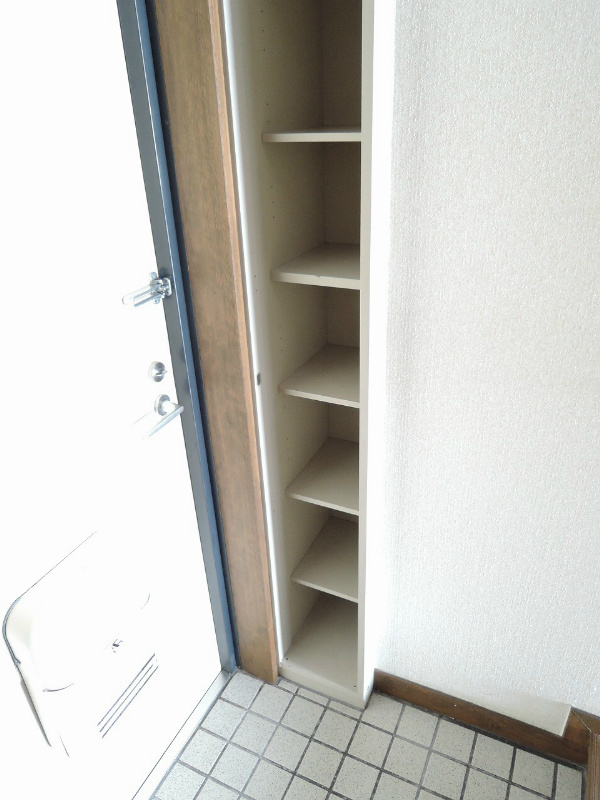 コンドミニアム青山 収納
