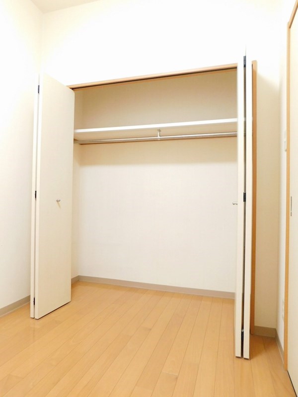 堺町センタービル 収納