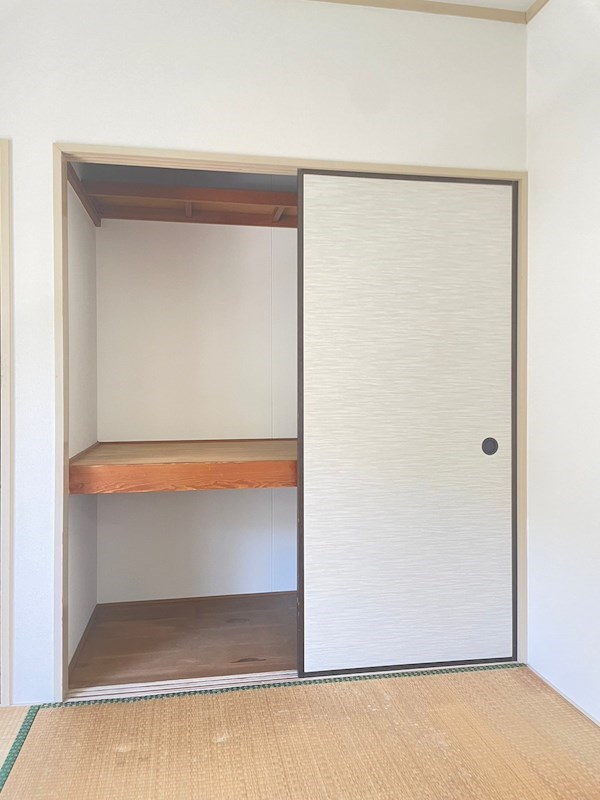グリーンハイツ山路 収納