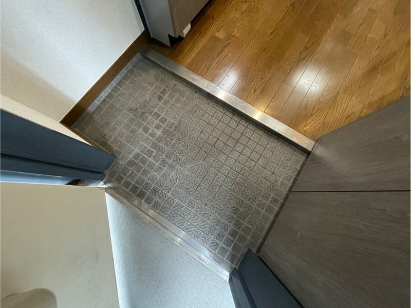 ロイヤルエレガンス 玄関
