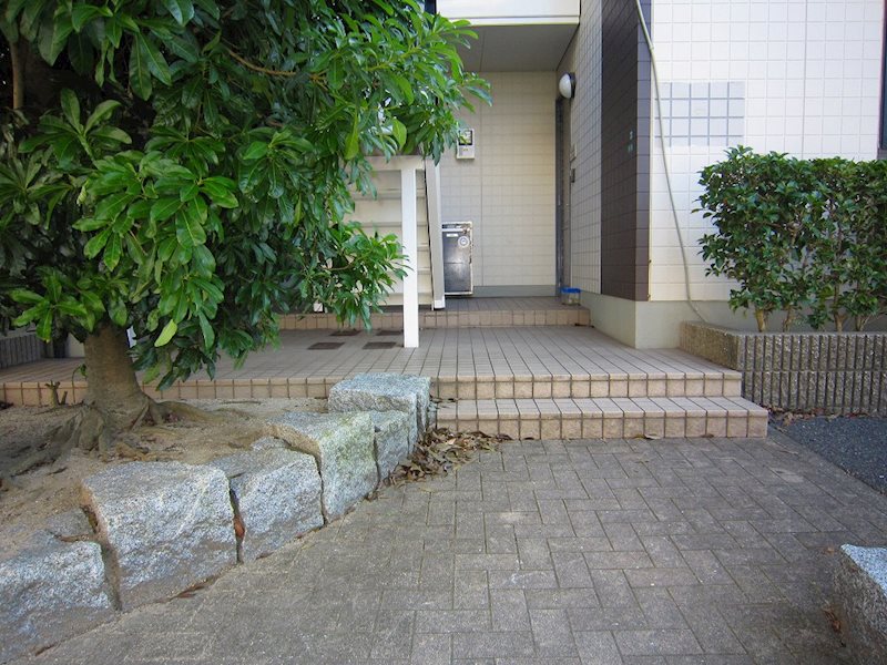 コーポランド津田新町　B棟 エントランス