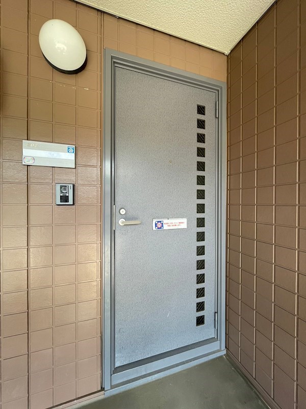 アネシス高尾台C 玄関