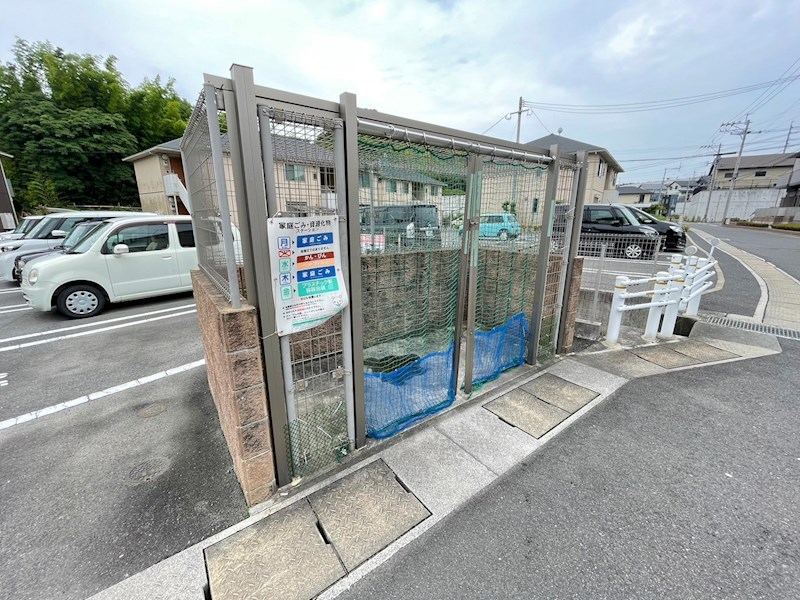 サン・ベレオ ゴミステーション
