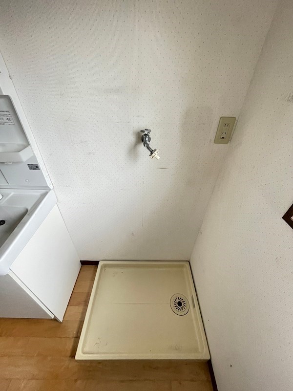 鬼塚邸 室内洗濯機置場