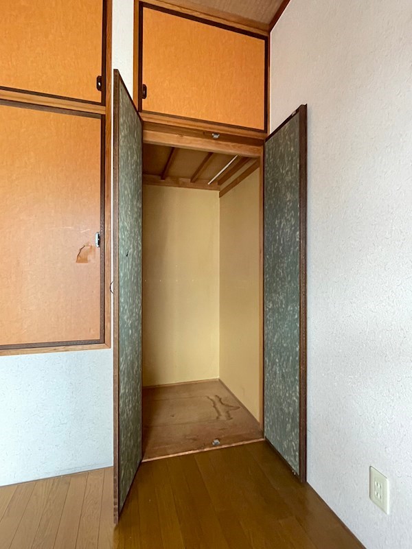 鬼塚邸 収納