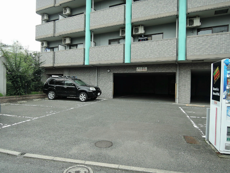 木下鉱産ビルⅡ 駐車場