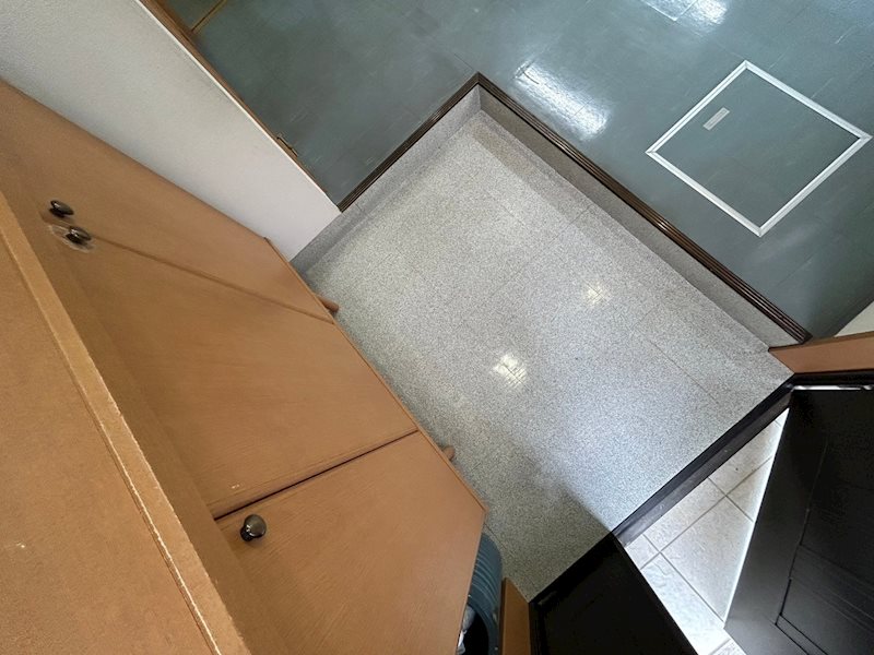 中央三丁目貸事務所 玄関