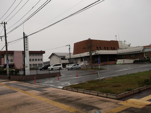 アヴニール遠賀Ａ 遠賀町役場まで1400m