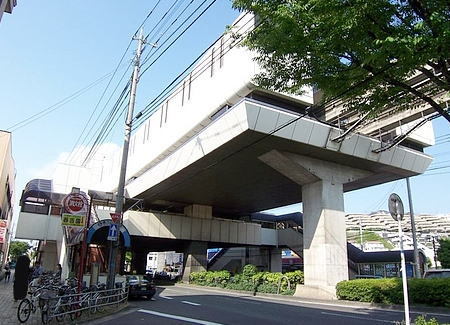 リバ－サイド　広徳 北九州モノレール　徳力公団前駅まで1100m
