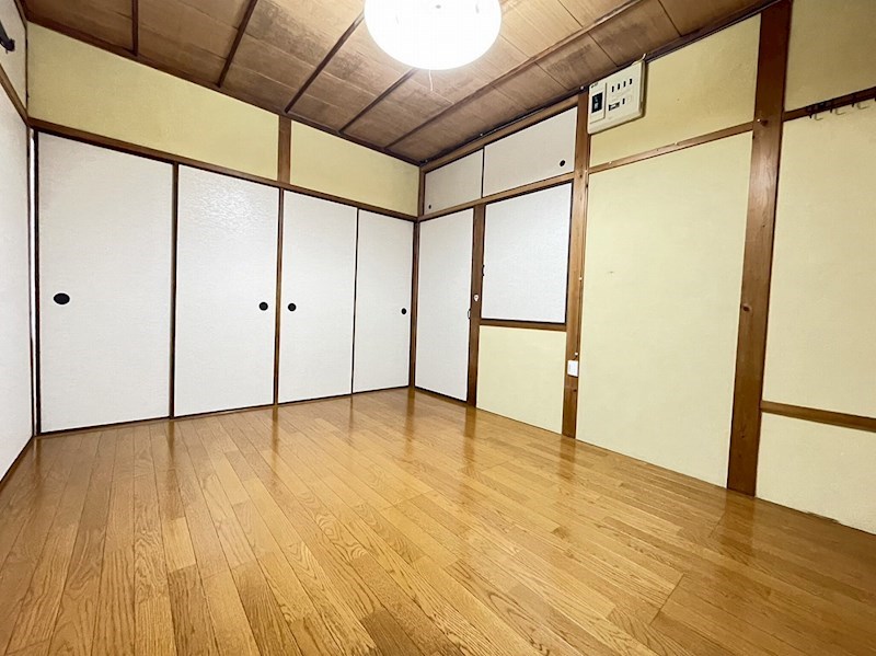 宮川アパート ベッドルーム