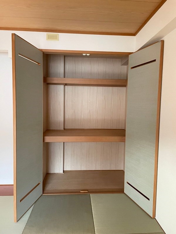 センチュリーナ中央 収納