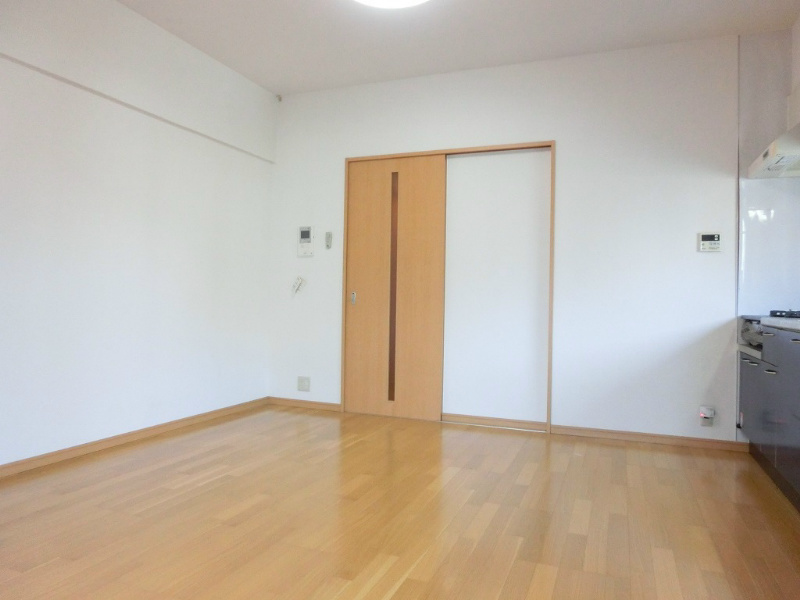コートハウス大手町 洋室
