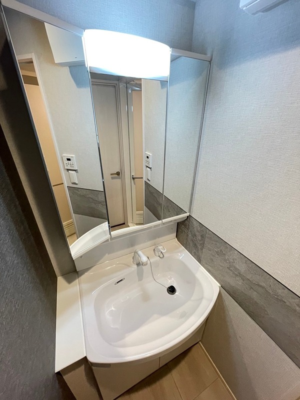 オーヴィジョンQULAS小倉金田 洗面所