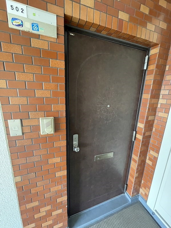 エメラルドマンション熊谷町 玄関