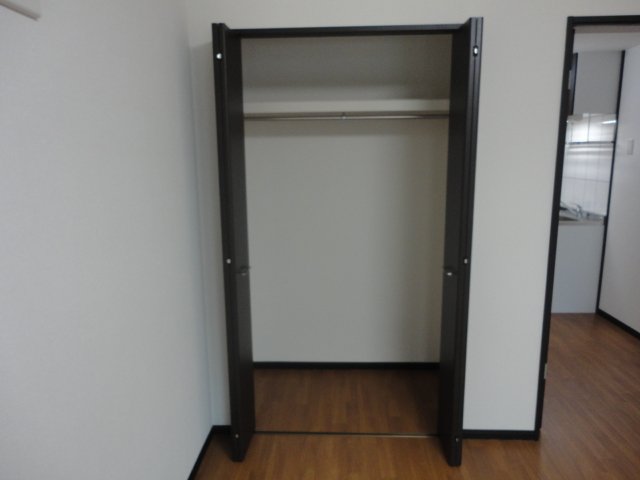 ＮＨ　サンハイム 収納