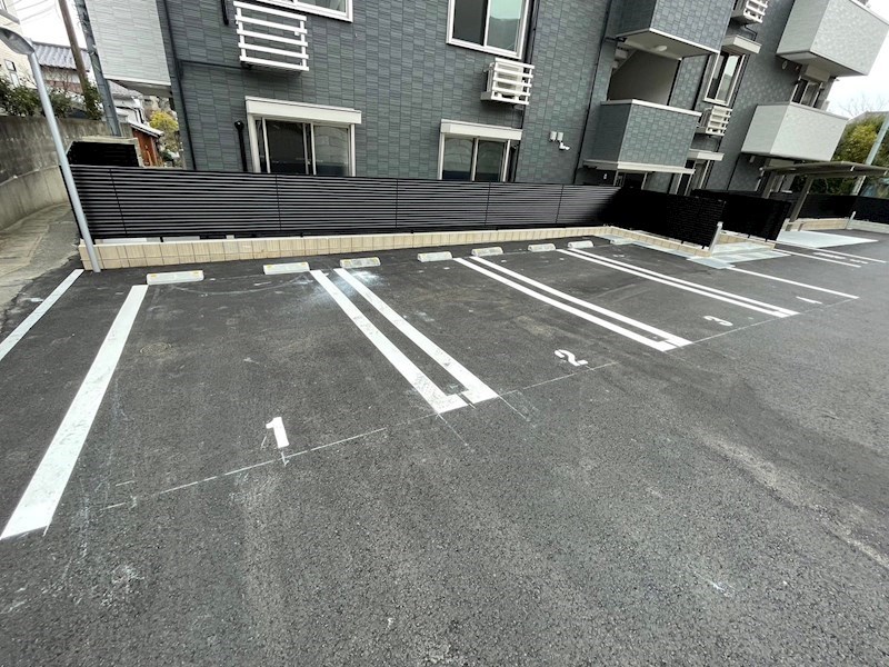 AURALEE足立 駐車場