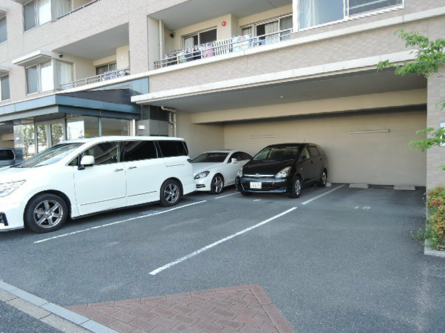 Olive1 駐車場