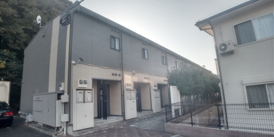 レオパレスヌーボフカサカⅢ 共用部分は清掃業者が清掃しています。