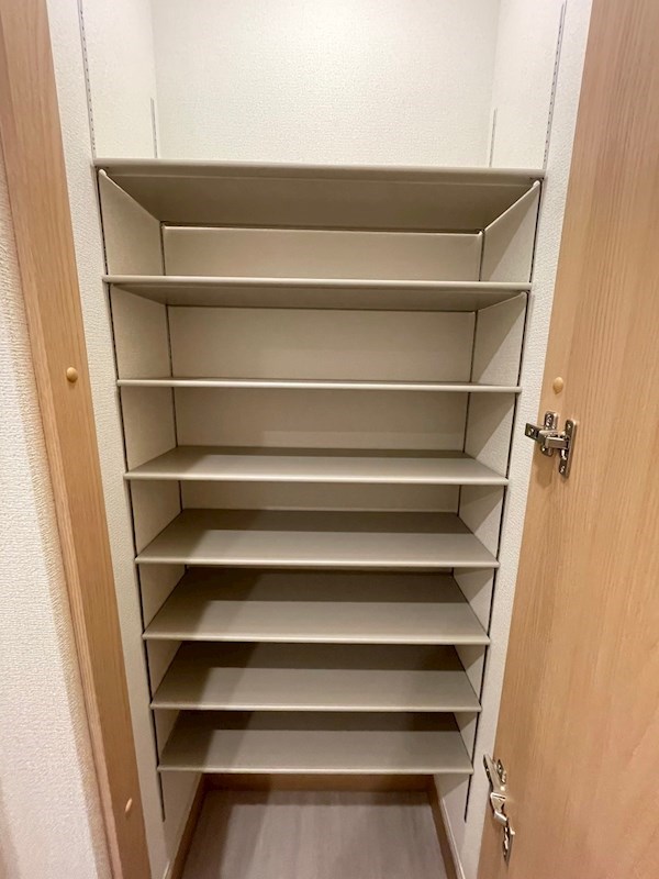 Ｄ－ＲＯＯＭ貴船 収納