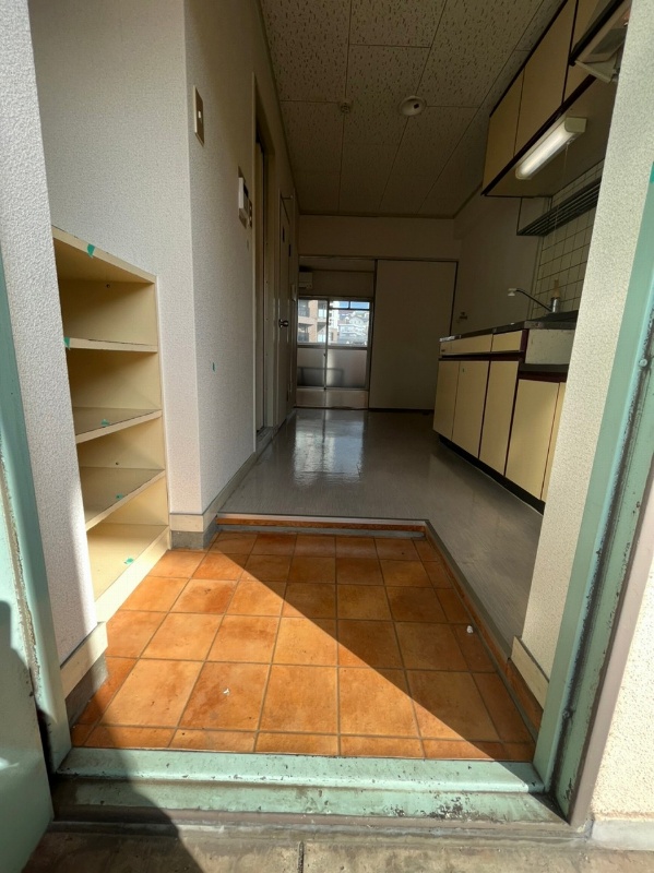 山和ビル 玄関