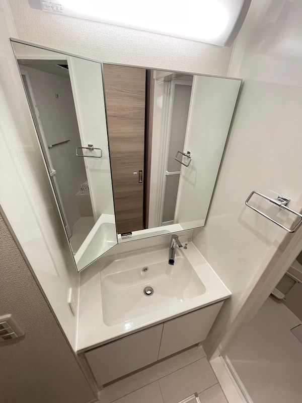 Ｄ－ＲＯＯＭ浜町Ⅱ　Ｂ棟 洗面所