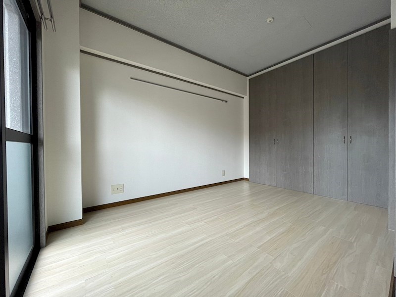 ロイヤルセンターBLD ベッドルーム