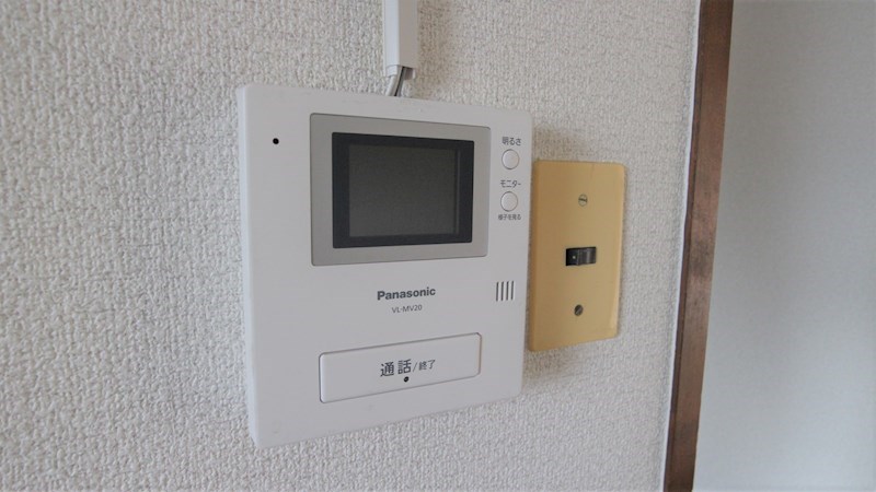 大樹ビル モニター付インターフォンで来客確認が出来ます☆